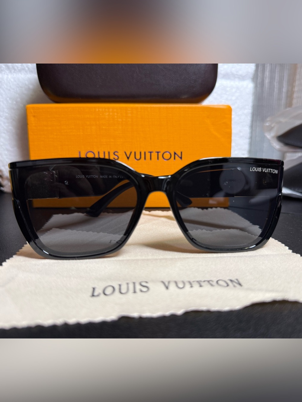 Louis Vuitton Black Women's Sunglasses with Dark Lenses